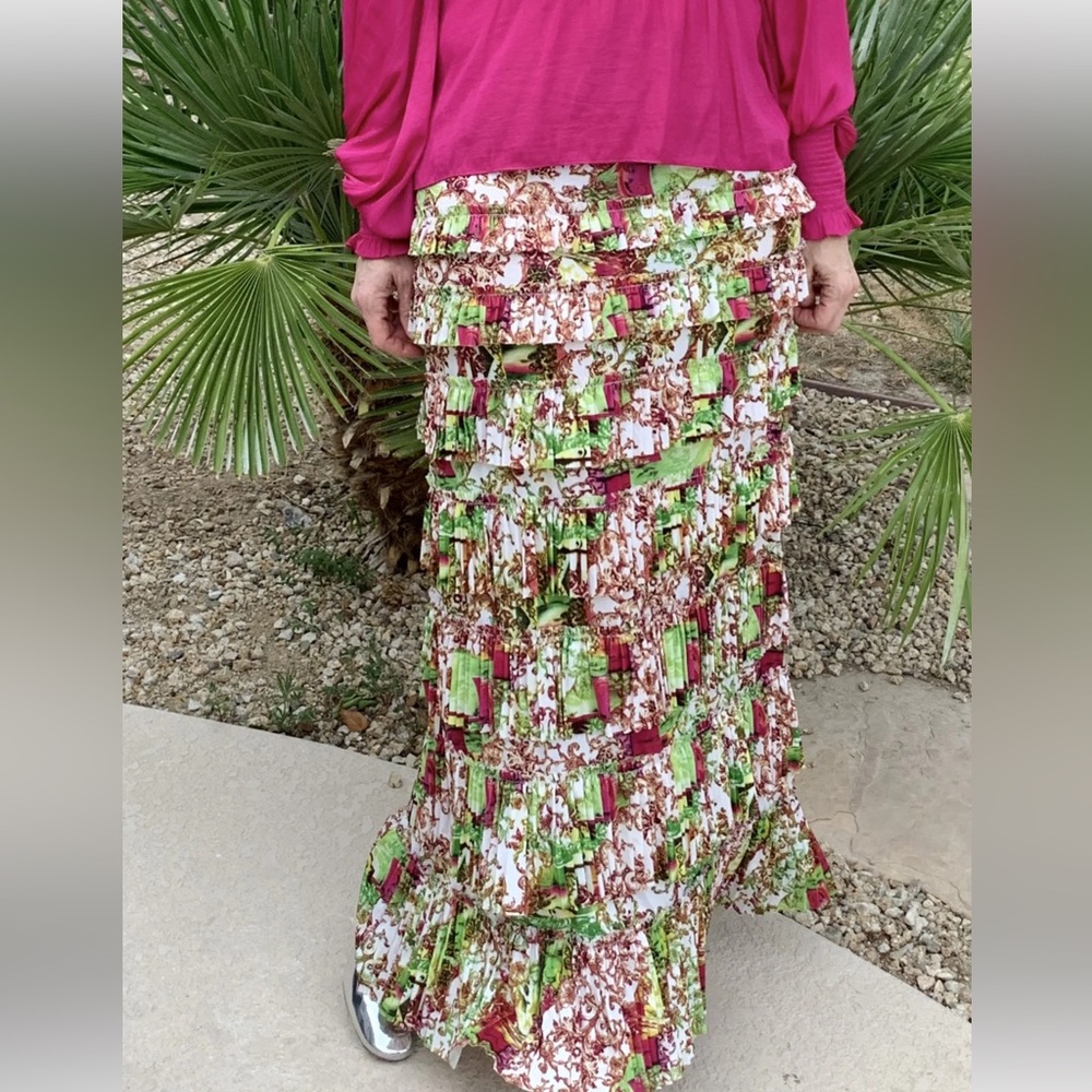 Shanna’s Threads Modest Pleated Eleganza Skirt New Size Large
